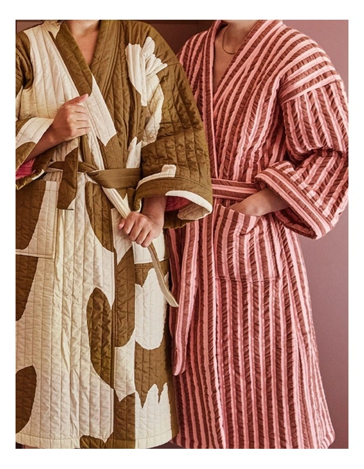 Sundae Seersucker Quilted Robe image 3