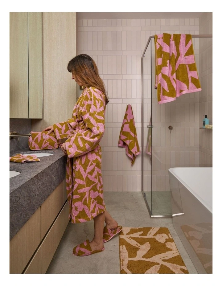 Abstract Bath Runner image 4