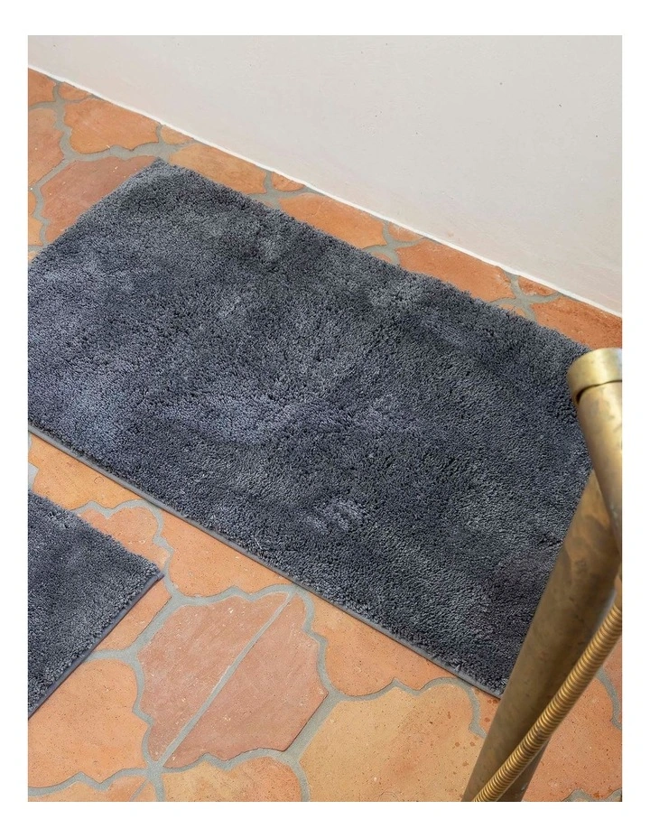 Microplush Large Bath Mat 50 x 80cm Pewter image 2