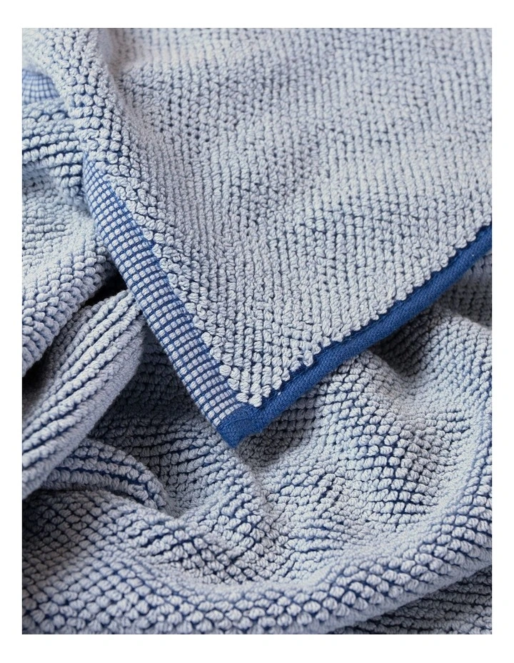 Washed Pebble Bath Towel in Chambray / French Blue image 2