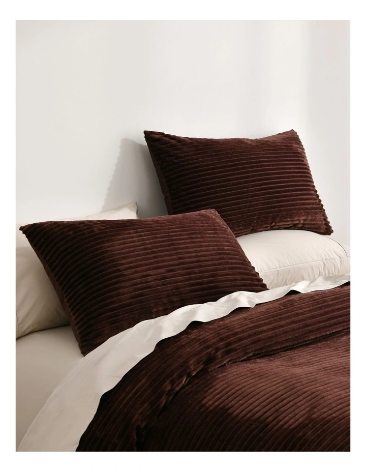 Embossed Teddy Fleece Quilt Cover Set in Chocolate image 3