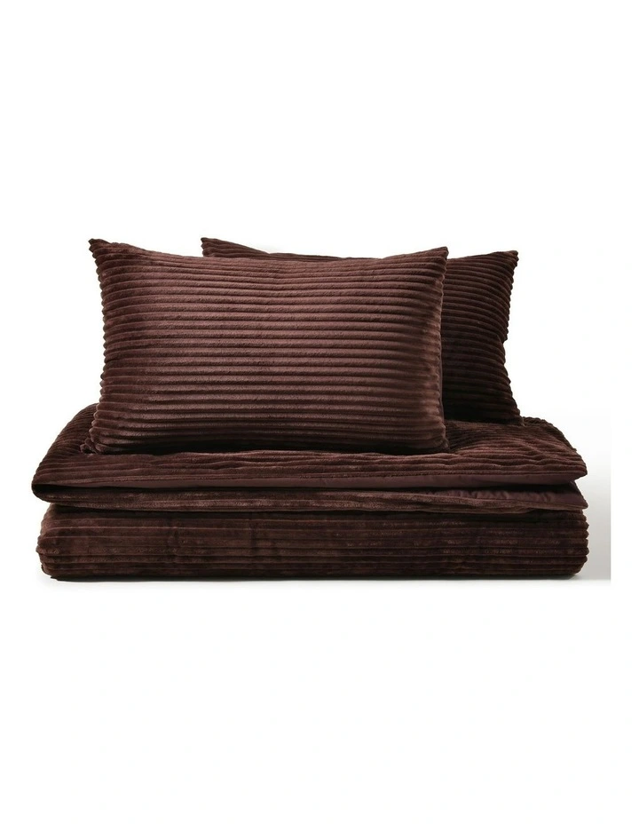 Embossed Teddy Fleece Quilt Cover Set in Chocolate image 6