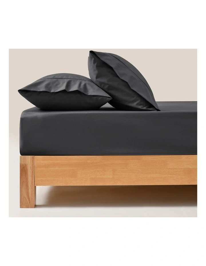 250TC Cotton and Recycled Polyester Blend Fitted Sheet Set in Charcoal image 5
