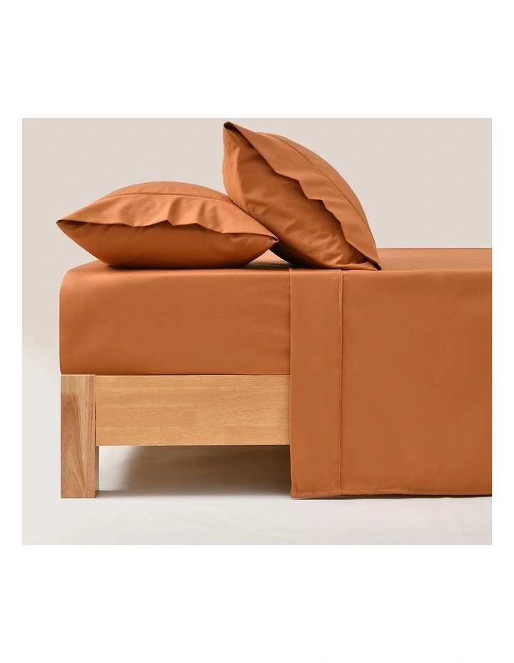 250TC Cotton & Recycled Polyester Blend Sheet Set in Rust image 7