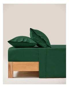 250TC Cotton and Recycled Polyester Blend Sheet Set in Hunter Green