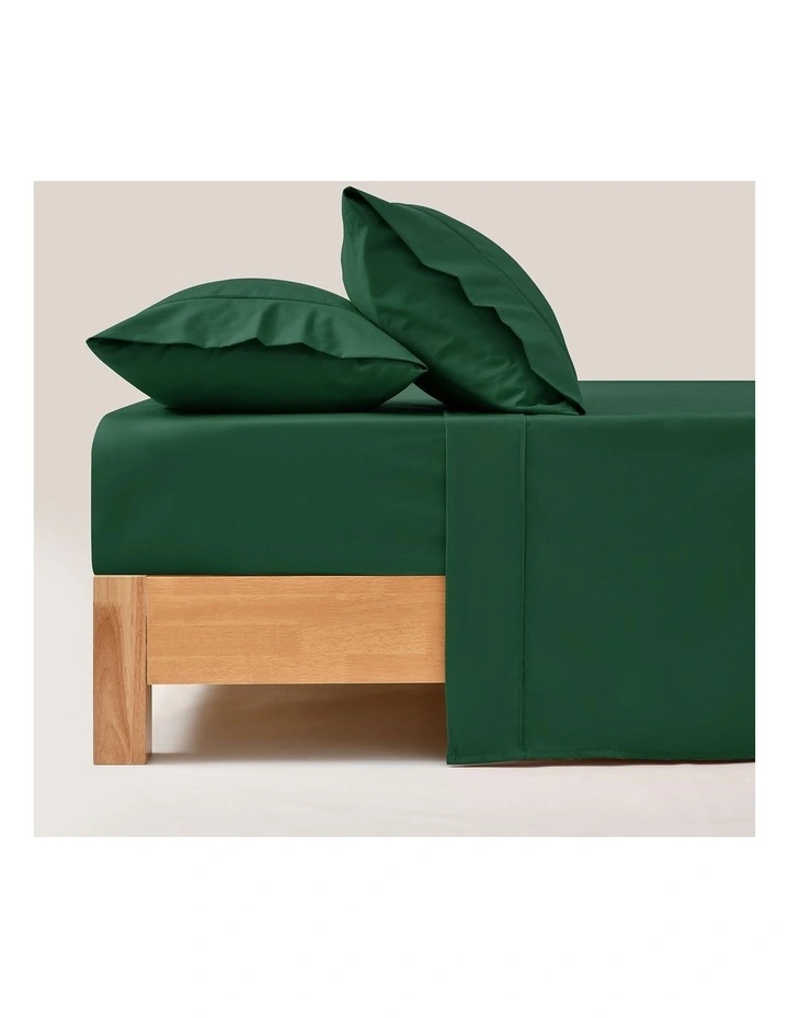 250TC Cotton and Recycled Polyester Blend Sheet Set in Hunter Green image 7