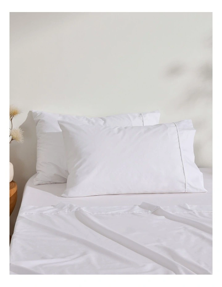 250TC Cotton and Recycled Polyester Blend Sheet Set in White image 2
