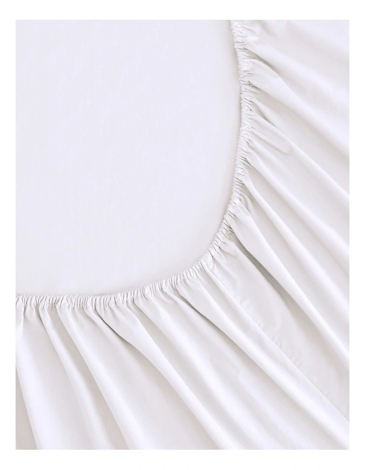 250TC Cotton & Recycled Polyester Blend Fitted Sheet Set in White image 3