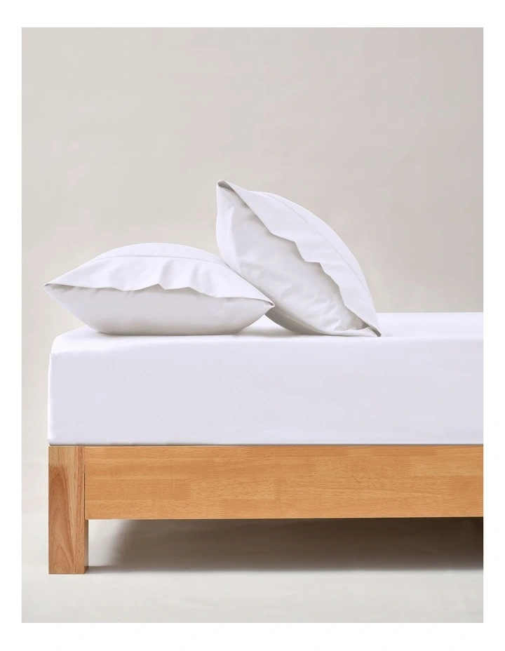 250TC Cotton & Recycled Polyester Blend Fitted Sheet Set in White image 5