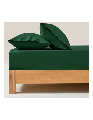 Hunter Green colour