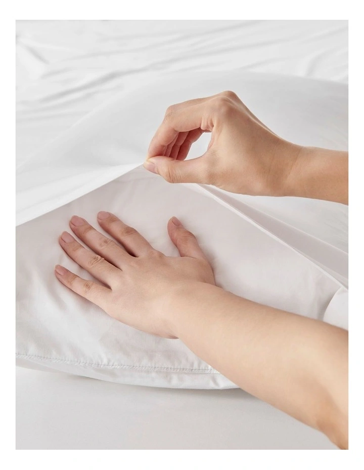 400TC Premium Cotton Sateen Fitted Sheet Set in White image 3