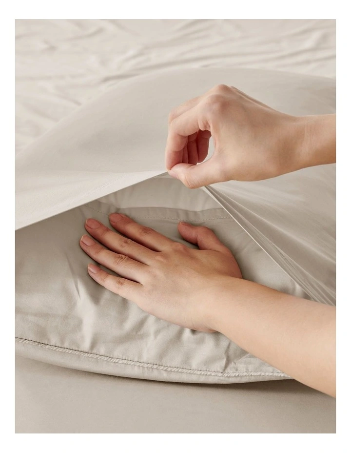 400TC Premium Cotton Sateen Fitted Sheet Set in Oatmeal image 3