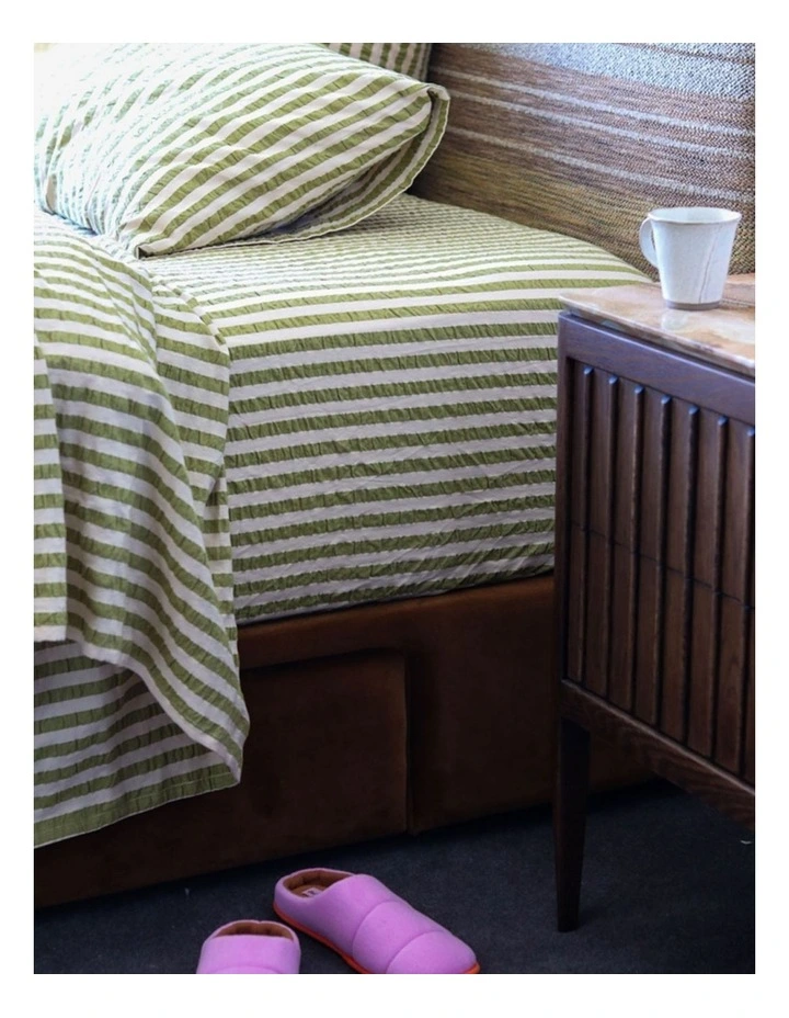 Pistachio Seersucker Flat Sheet in Green image 2