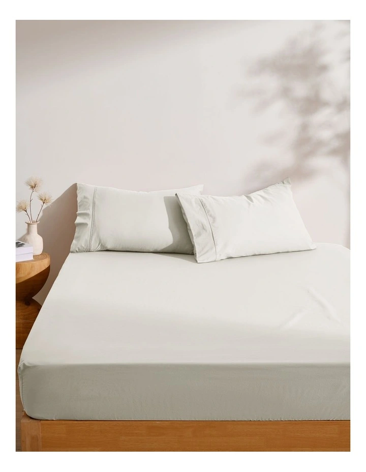 250 Thread Count Cotton and Recycled Polyester Blend Fitted Sheet Set in Silver Grey image 1
