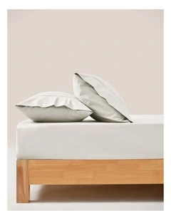 250 Thread Count Cotton and Recycled Polyester Blend Fitted Sheet Set in Silver Grey