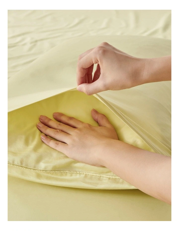 400 Thread Count Premium Cotton Sateen Fitted Sheet Set in Citron image 3