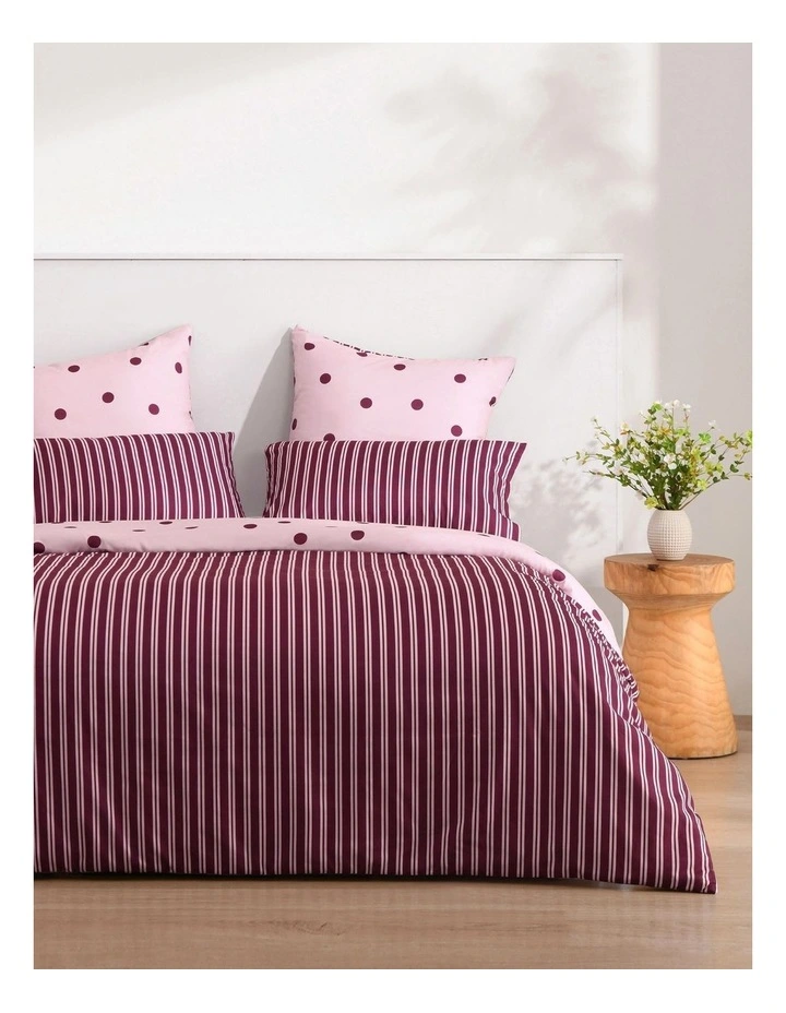 Dreamaker Pippa Reversible Quilt Cover Set in Pink/Plum image 2