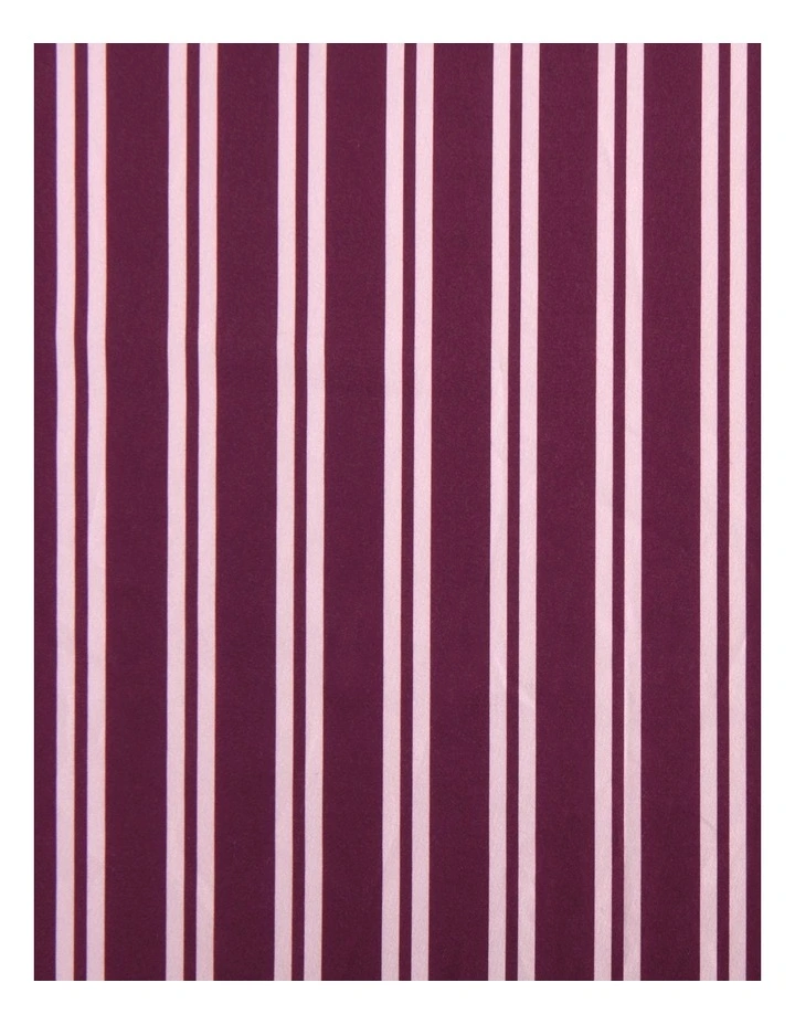 Dreamaker Pippa Reversible Quilt Cover Set in Pink/Plum image 5