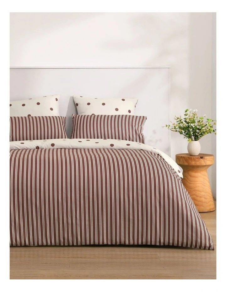 Dreamaker Pippa Reversible Quilt Cover Set in Natural/Chocolate image 2