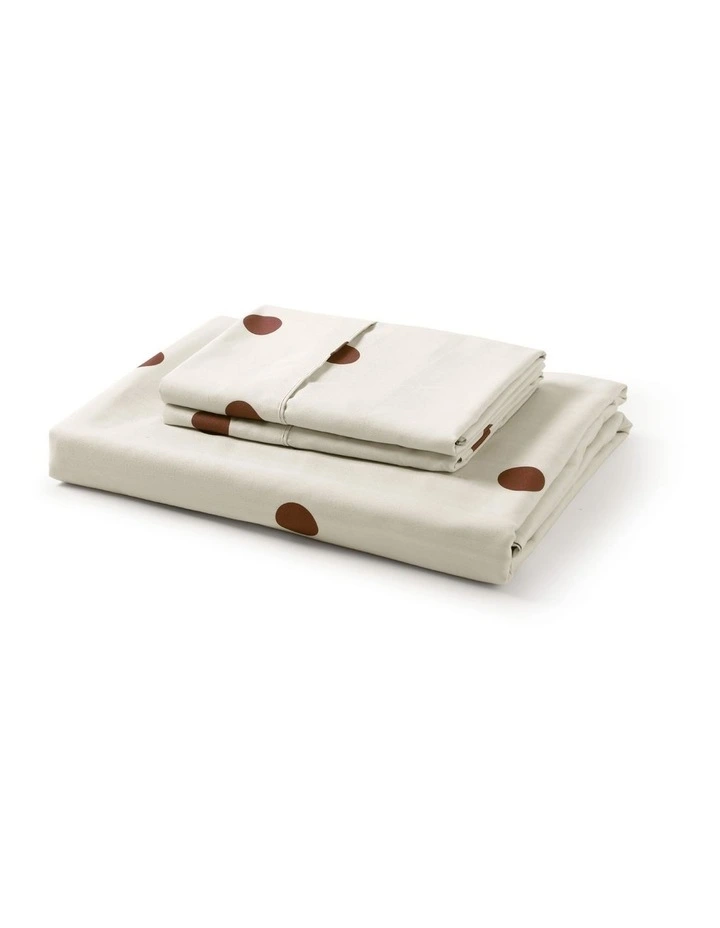 Dreamaker Pippa Spot Fitted Sheet Set in Natural image 6
