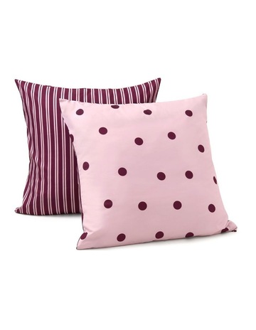 Pink/Plum colour