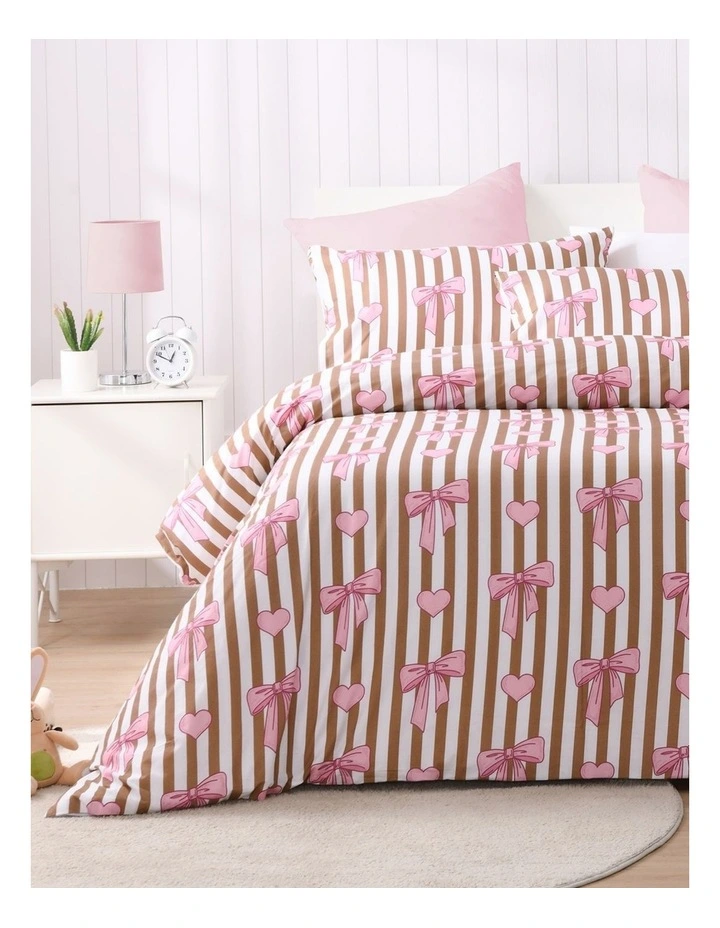 Jack & Ava Holly the Highland Cow Kids Cotton Percale Reversible Quilt Cover Set in Pink image 2