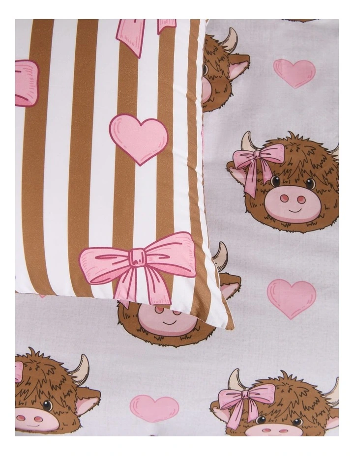 Jack & Ava Holly the Highland Cow Kids Cotton Percale Reversible Quilt Cover Set in Pink image 5