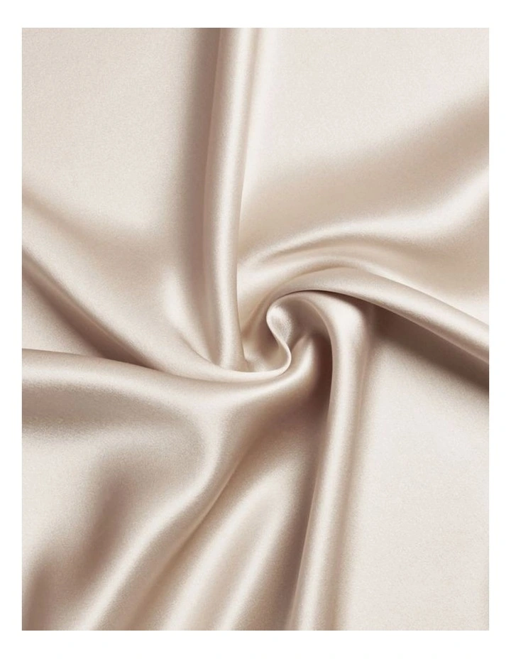 GIOIA CASA Mulberry Silk Pillowcases in Champagne 2 Pack image 3
