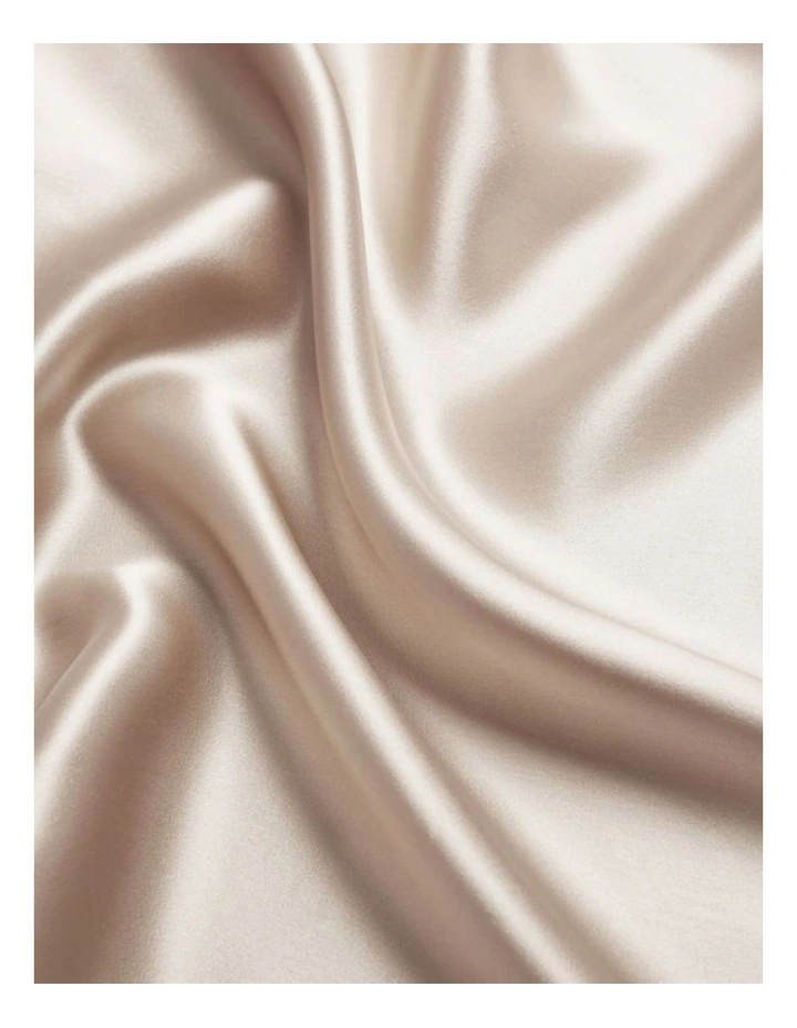 GIOIA CASA Mulberry Silk Pillowcases in Champagne 2 Pack image 4