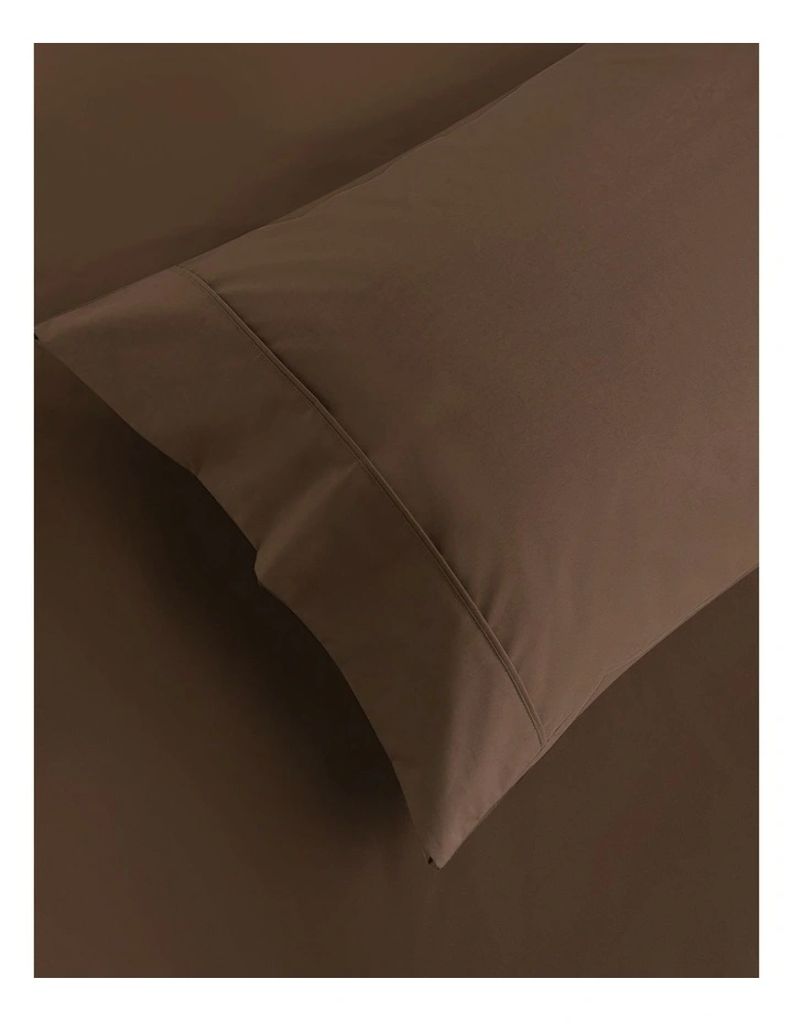 Dreamaker 300TC Cotton Percale Sheet Set in Chocolate image 3