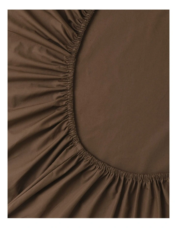 Dreamaker 300TC Cotton Percale Sheet Set in Chocolate image 4