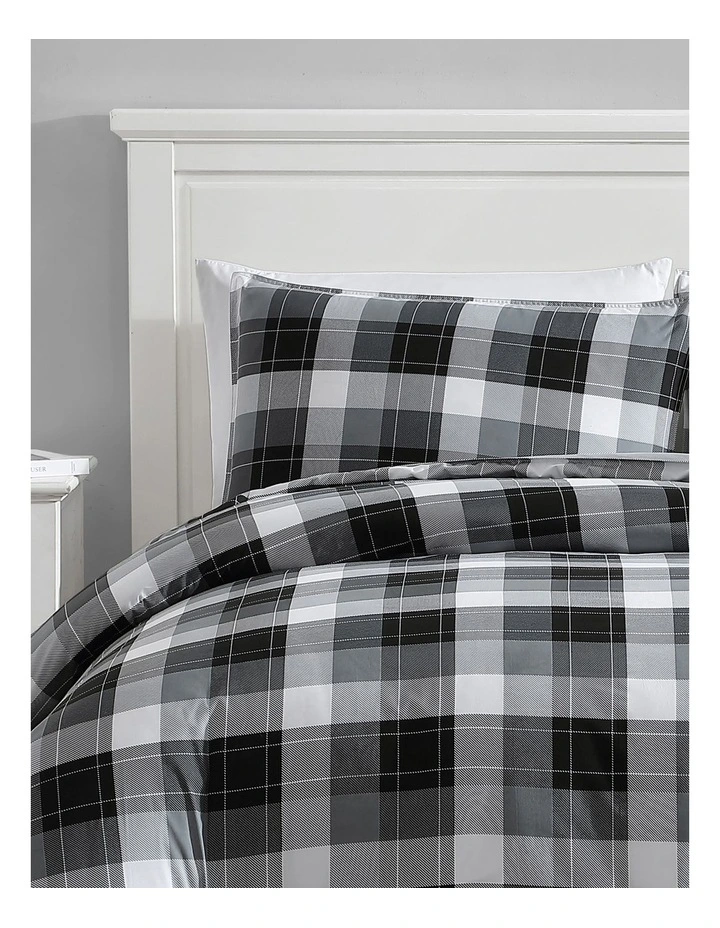 Bluff Plaid Quilt Cover Set in Black/Grey image 2