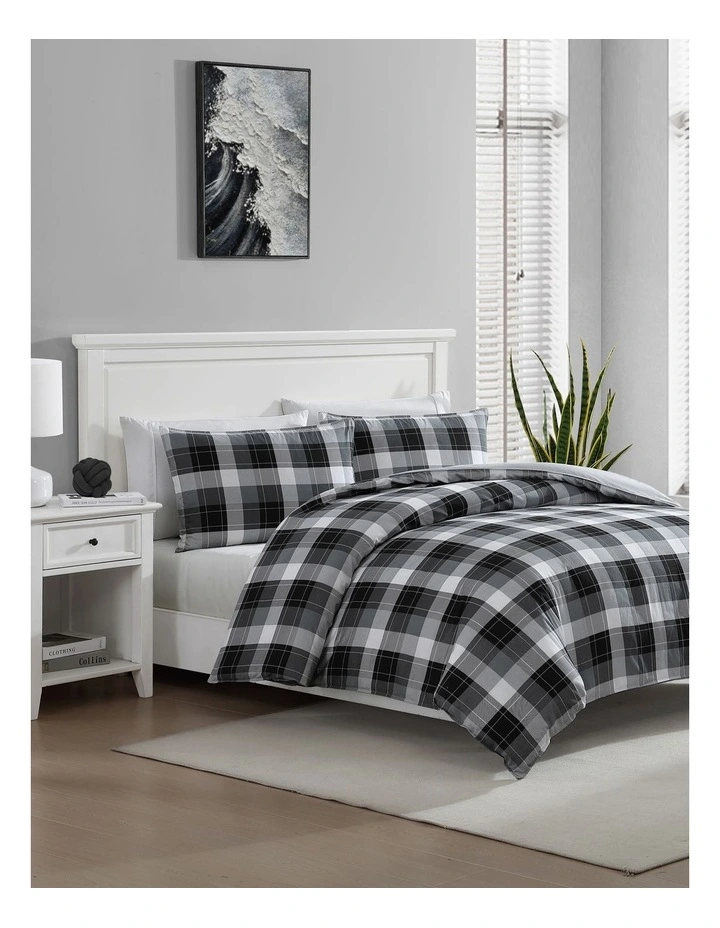 Bluff Plaid Quilt Cover Set in Black/Grey image 3