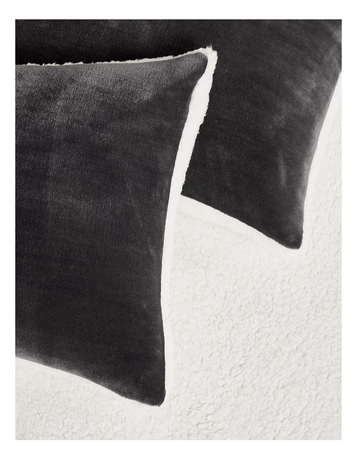 GIOIA CASA Teddy Sherpa Reversible Quilt Cover Set in Charcoal image 6