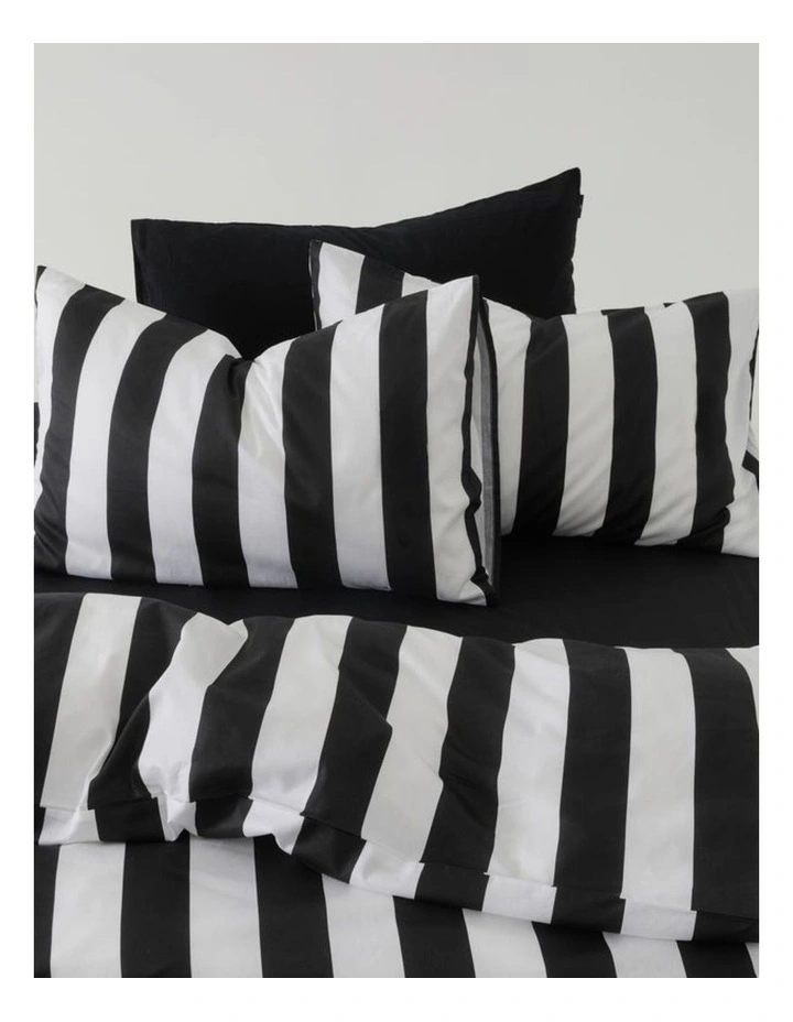GIOIA CASA Harrison Reversible Printed Cotton Quilt Cover Set in Black image 2