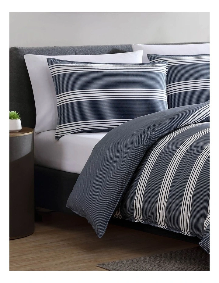 Craver Quilt Cover Set in Charcoal image 4