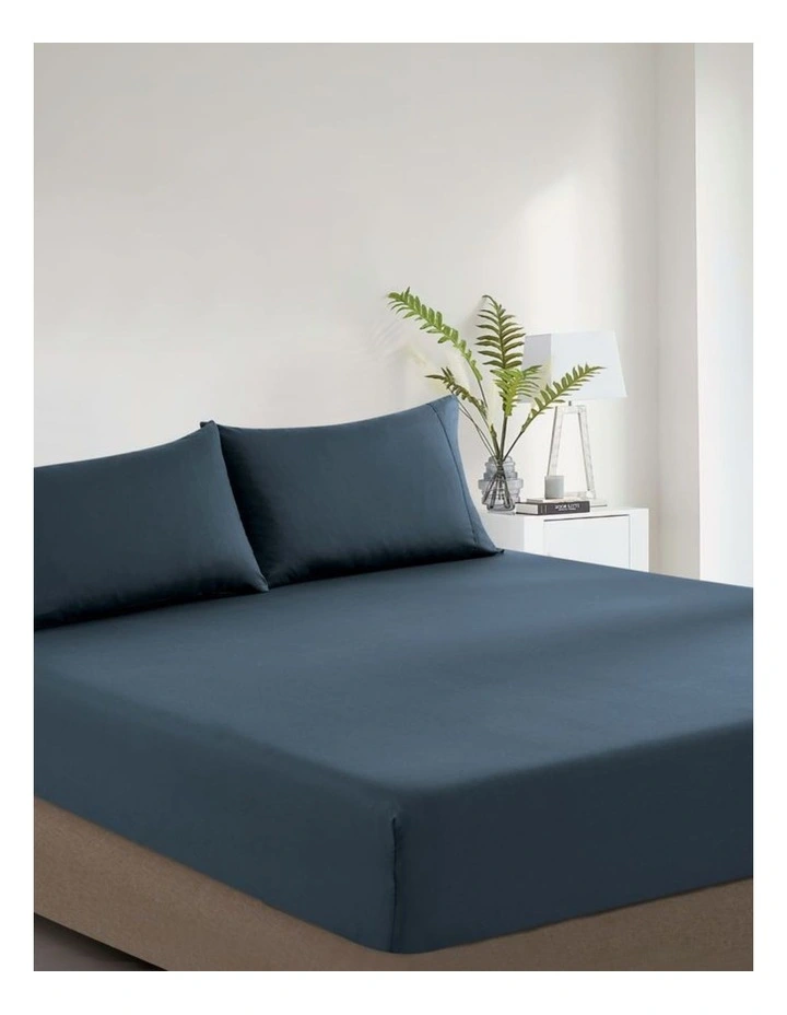 GIOIA CASA Vintage Washed Cotton Fitted Sheet Set in Dark Indigo image 2