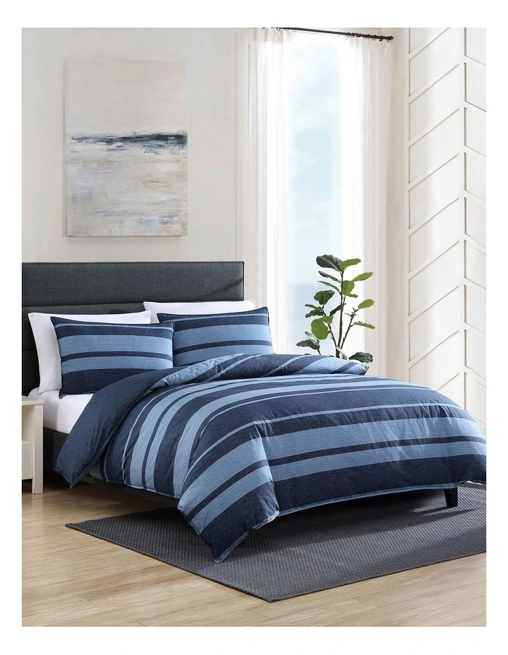 Longpoint Quilt Cover Set in Navy image 3
