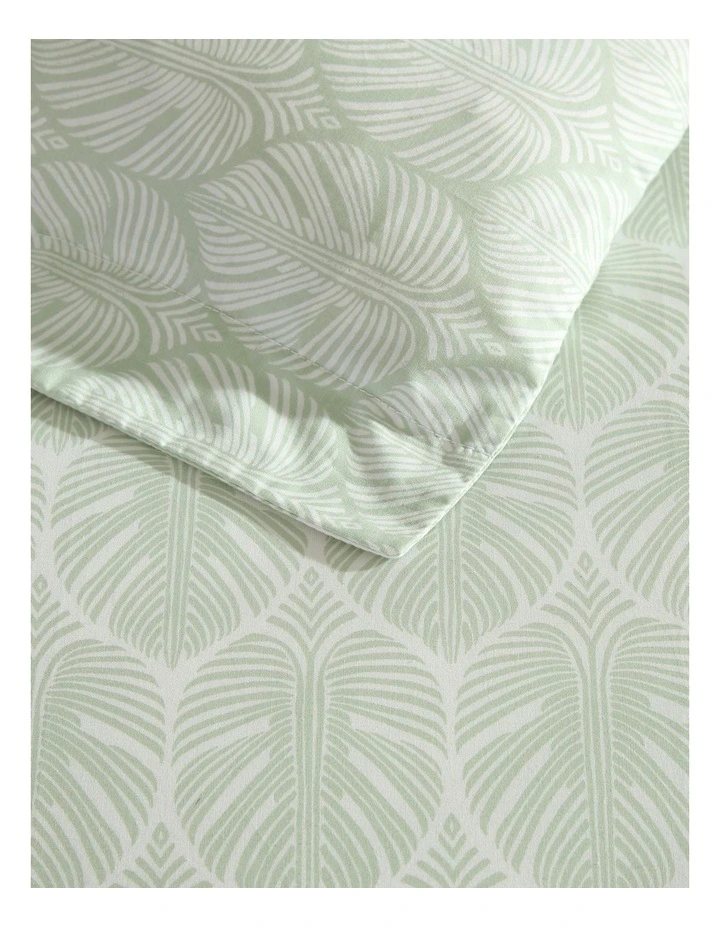 Line Palms Quilt Cover Set in Green image 2
