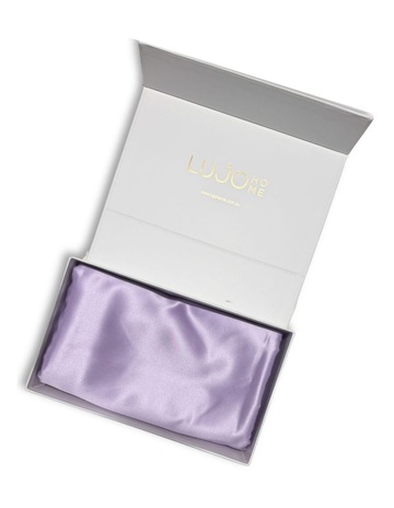 Lilac colour