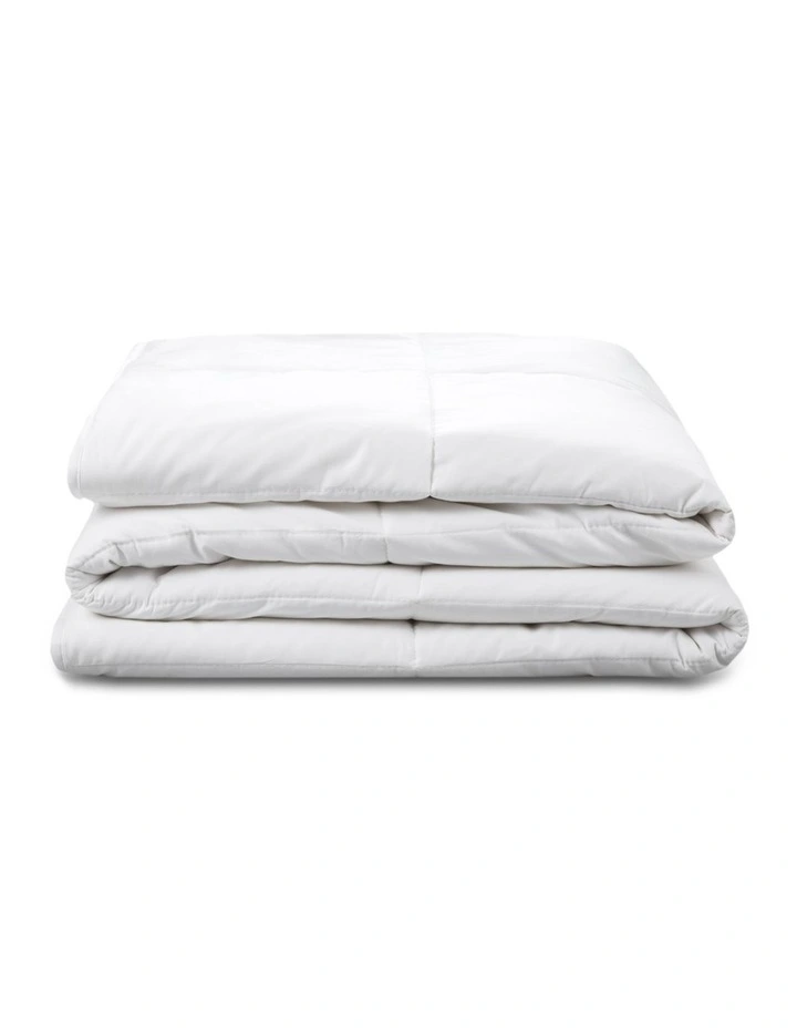 Natural Home Winter Bamboo Quilt 450gsm in White image 3
