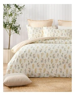 Dreamaker Wildflower Cotton Reversible Quilt Cover Set