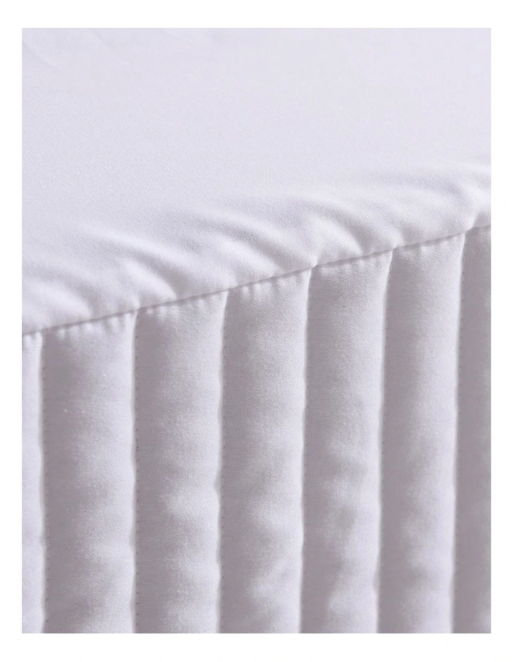 Dreamaker Quilted Valance in White image 3