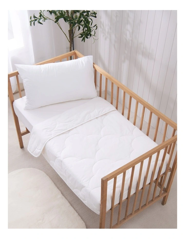 Dreamaker Baby Pure Cotton 280gsm Quilt Cot Size 100x120cm image 1