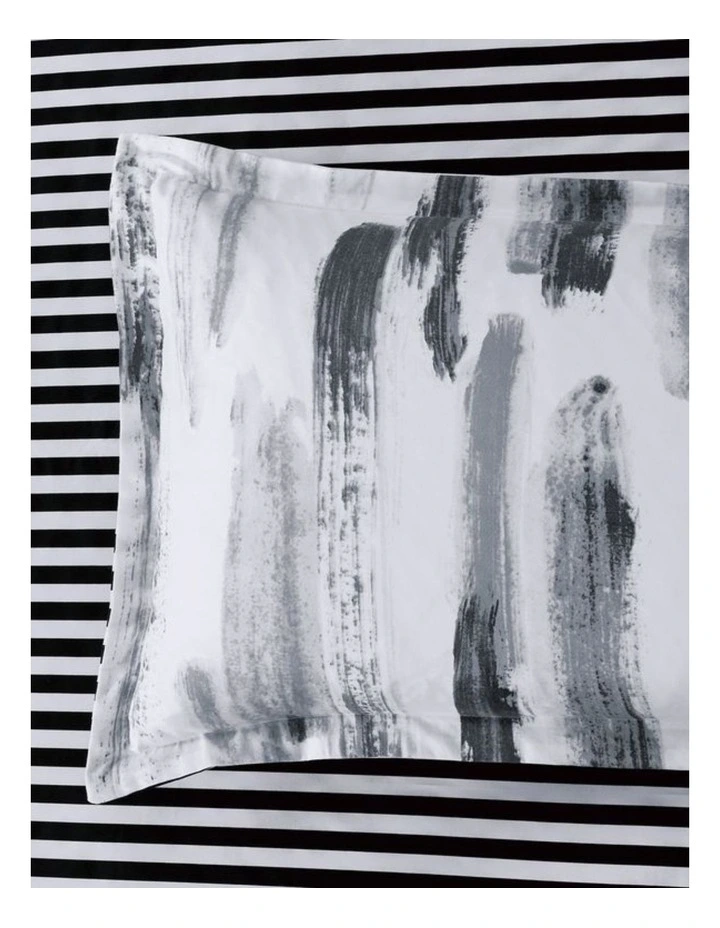 CleverPolly Lucas Reversible Printed Microfibre Quilt Cover Set image 4