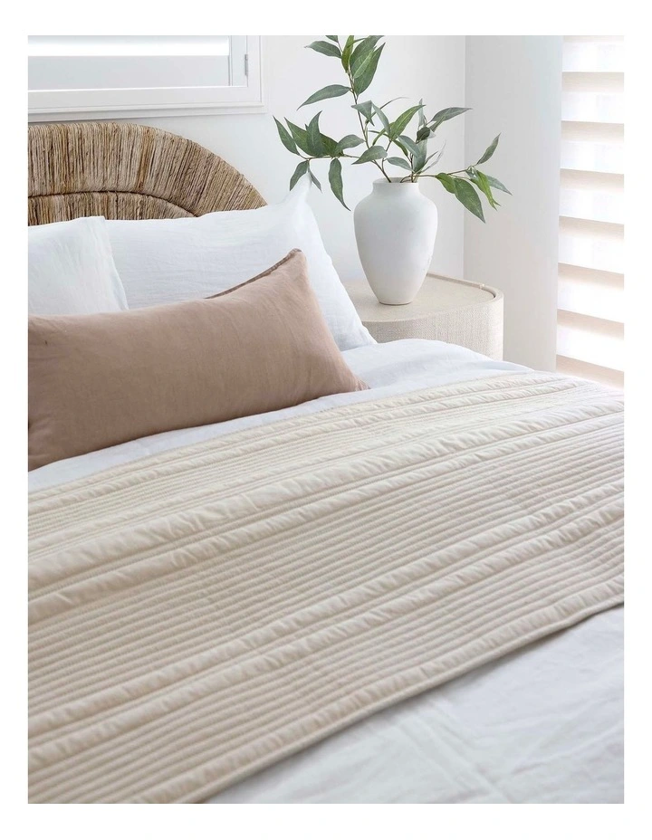 Flinders Bed Runner image 1