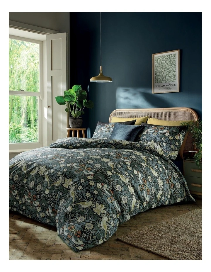Strawberry Thief Quilt Cover Set Indigo King image 1