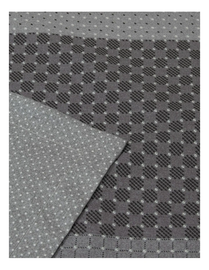 Bowen Quilt Cover Set Multi King image 3