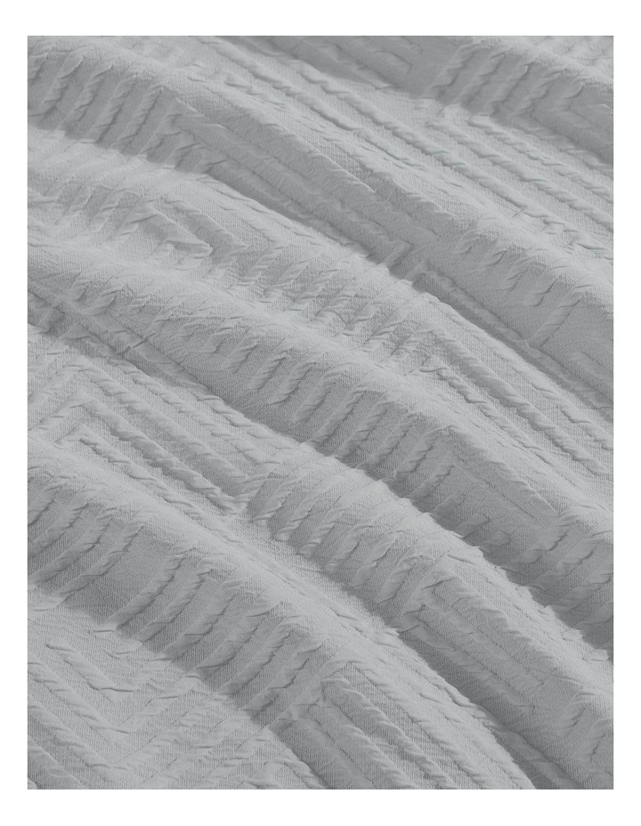 Henderson Quilt Cover Set Silver Queen image 2