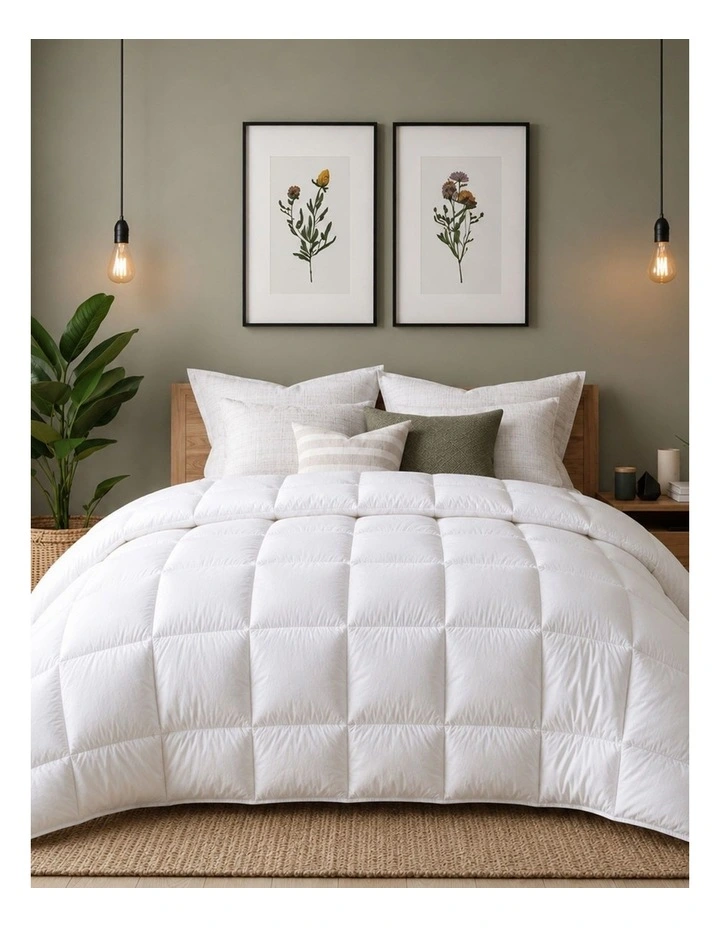 Royal Comfort 800GSM Wool Blend All Seasons Quilt 60% Wool Cotton Cover image 1